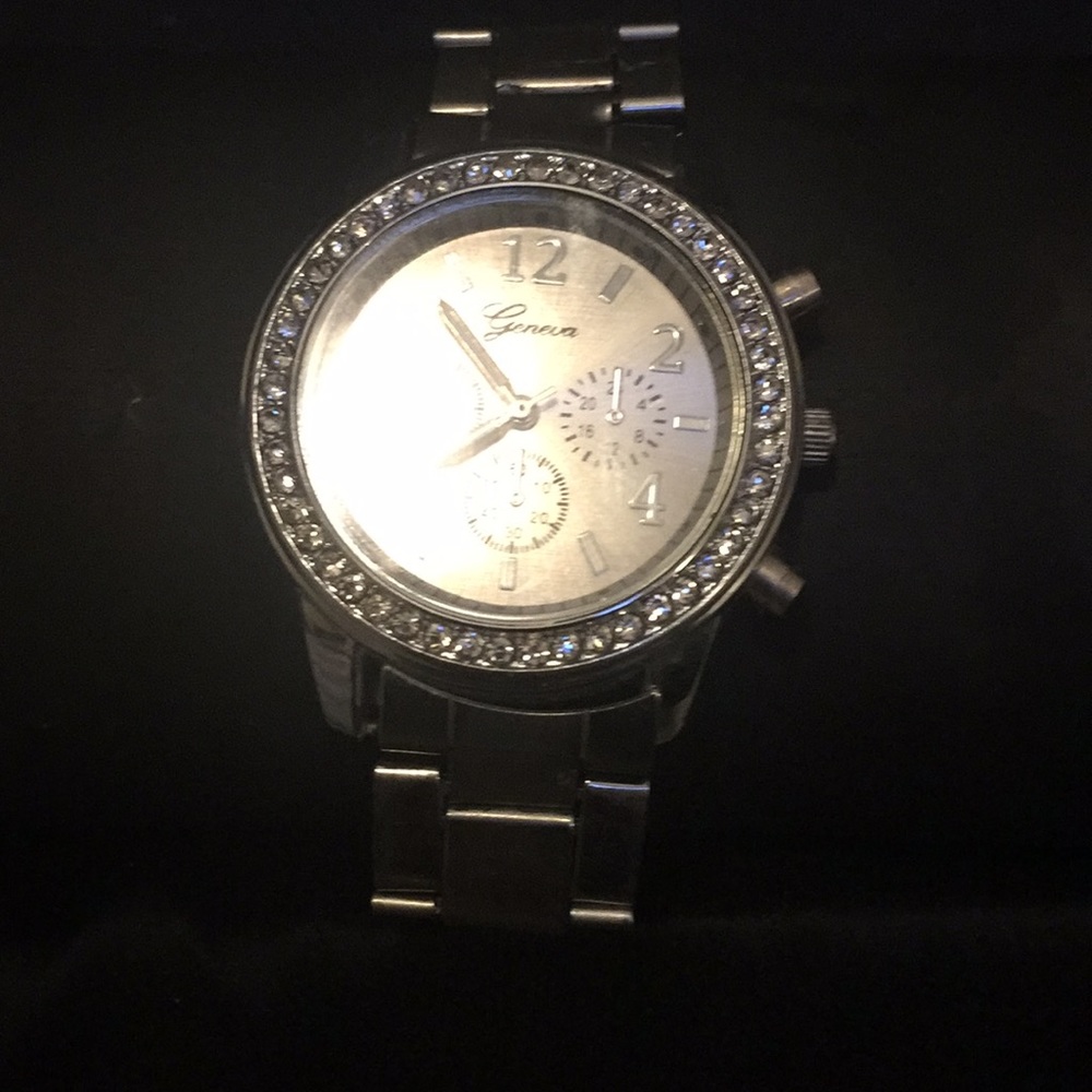 Men’s silver diamond watch